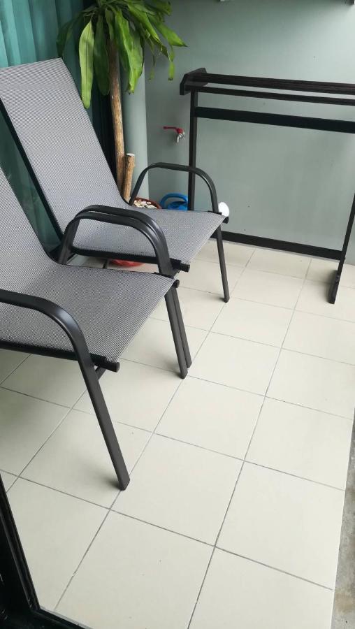 The Astra Chiang Mai Family Room Екстериор снимка